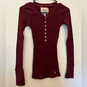 Fitted Abercrombie & fitch long sleeve